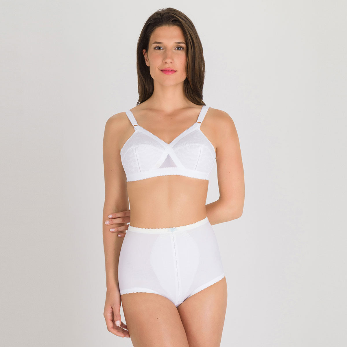 NEW IN BOX * Playtex Cross Your Heart Bra * Style 655 White Soft